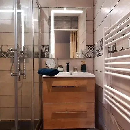 Apartment Joli F2 Au Pied De Rocher! *